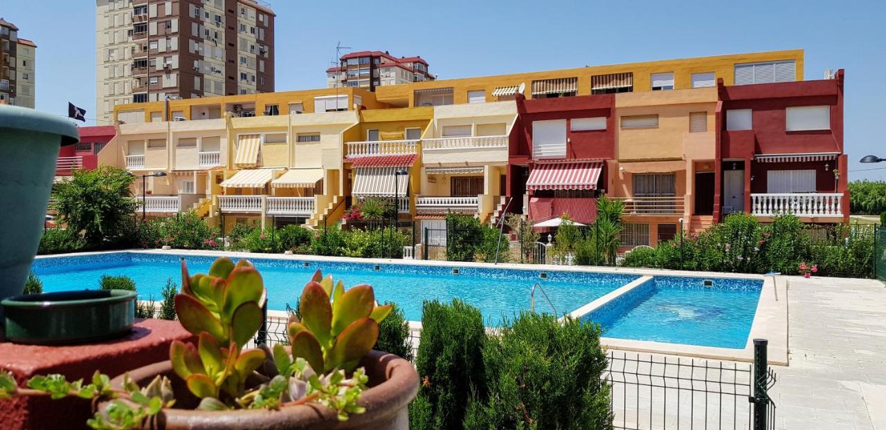 بويبلا دي فارنالس Bungalow Playa Pobla De Farnals المظهر الخارجي الصورة
